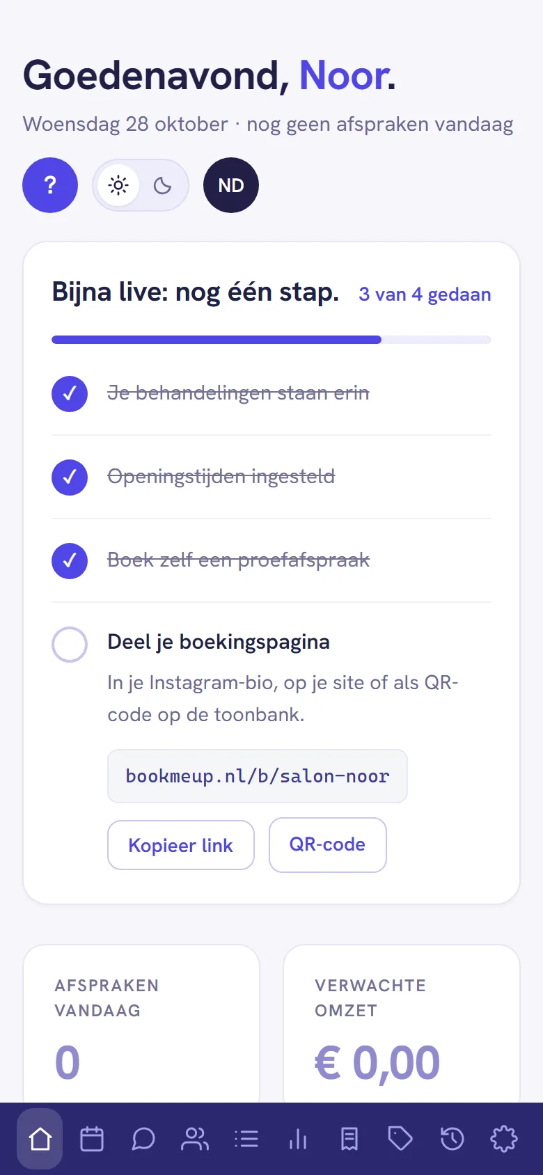 Het portaal op een telefoon, met onderin een balk met pictogrammen