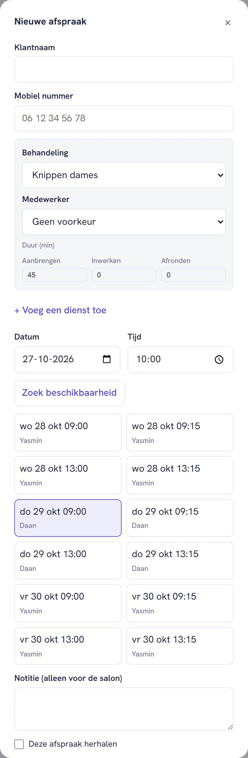 Het venster Nieuwe afspraak met een lijst gevonden momenten onder Zoek beschikbaarheid